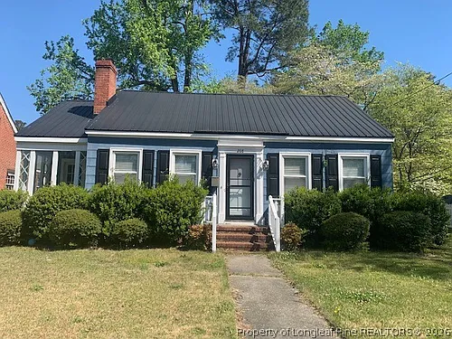 208 W 21st St Photo 1
