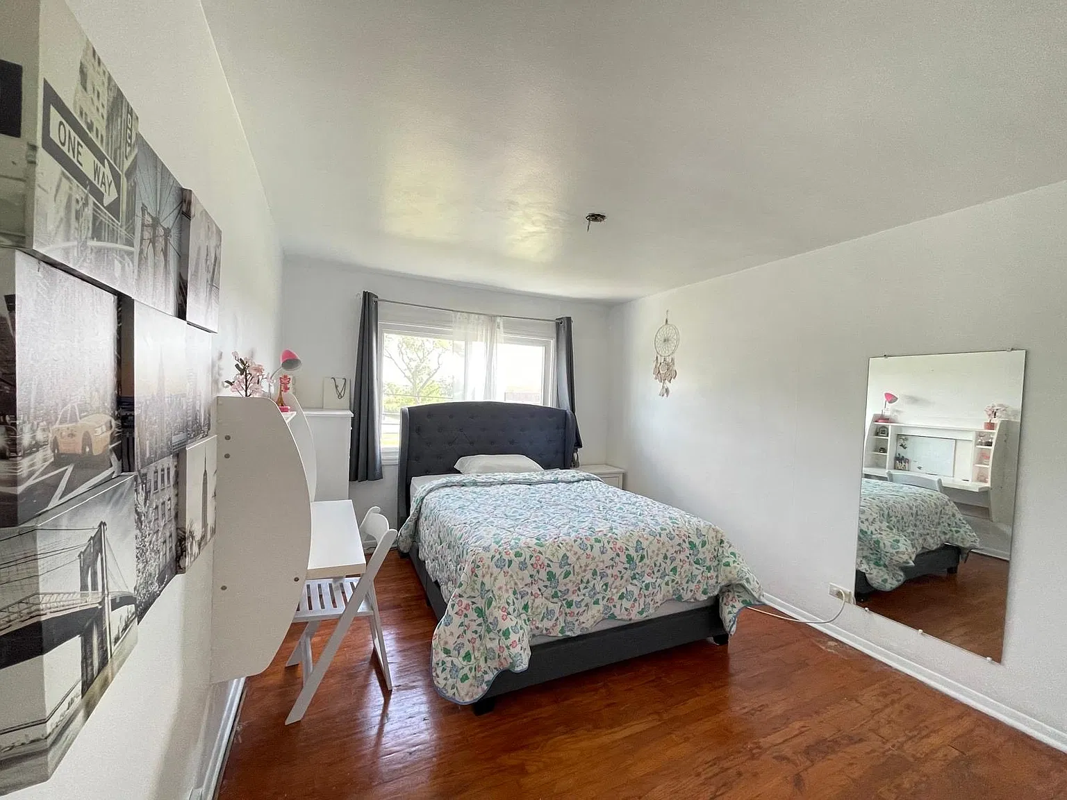 3 bed, 1416 sqft, $900 — Photo 2