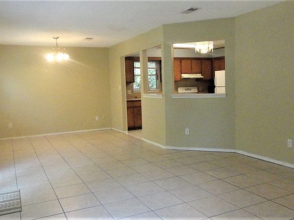3rd image of 9192 Stillbridge Ln