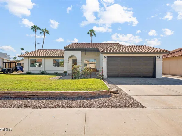 2215 W MANOR Street, Chandler, AZ 85224
