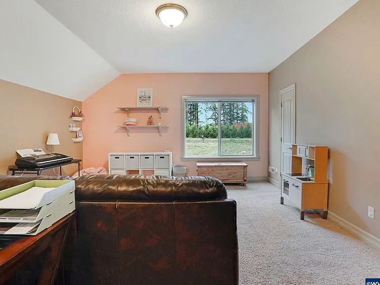 2078 SW Kendra St — Photo 12
