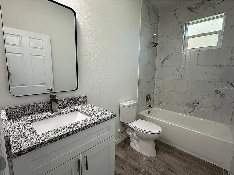 15010 Community Ave — Photo 23