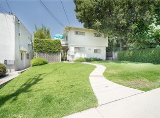 187 N Mountain Trl #B, Sierra Madre, CA 91024