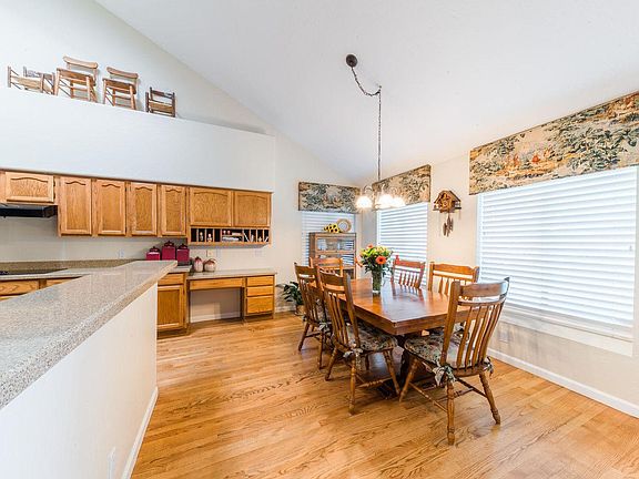 Breakfast Area (Reference only. Pvd-MLS)