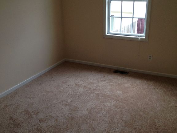 5th image of 3812 L10 E Vancroft Cir