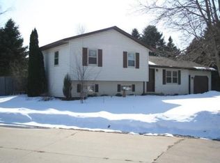 1010 Jodi Cir, Tomah, WI 54660