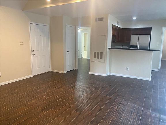 2nd image of 2300 Old Spanish Trl APT 1113