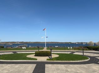 1180 Narragansett Blvd APT B3, Cranston, RI 02905