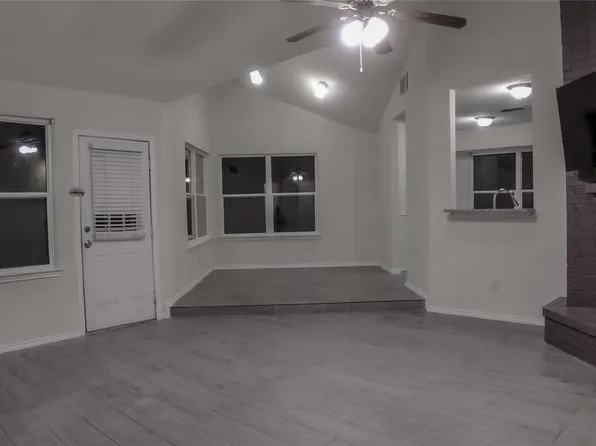 6914 Trail Lake Dr, San Antonio, TX 78244