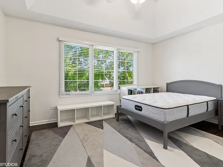 3304 Rollingridge Rd — Photo 32