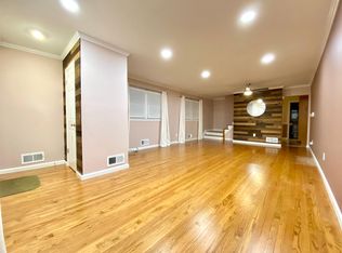 36 Bent St, Staten Island, NY 10312