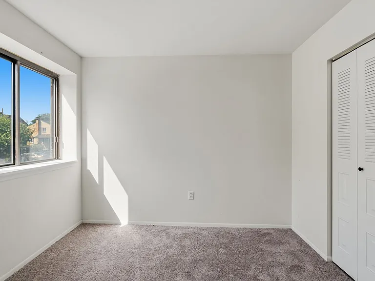 Wilson School Apartments — Photo 49