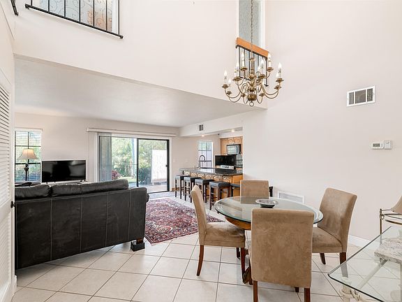 4th image of 3307 SE SANDPIPER Circle