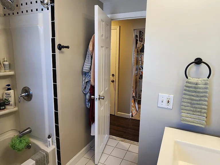 260 Connecticut Ave #2 — Photo 20