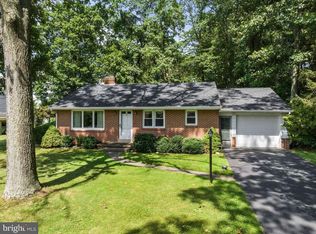1014 Pine Grove Rd, Hanover, PA 17331