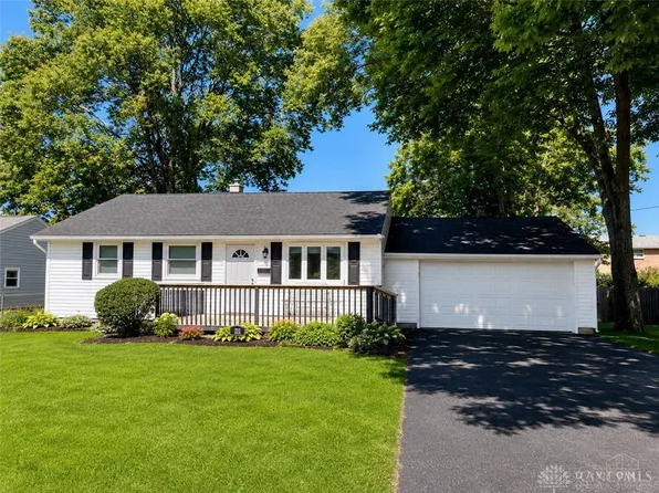 111 Stadia Dr, Franklin, OH 45005
