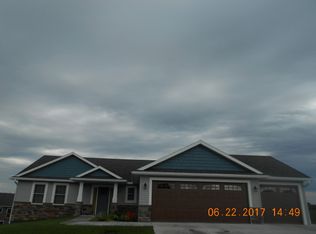 3036 Pinewood Ridge Dr SE, Rochester, MN 55904