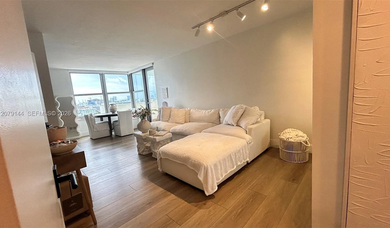 Triton Tower Condo — Photo 3