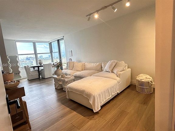 3rd image of 2899 Collins Ave APT 1714