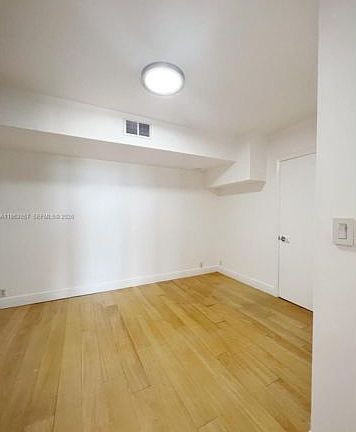 3rd image of 1111 Crandon Blvd APT A1205