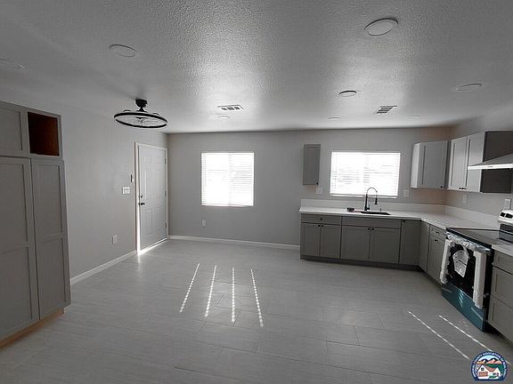 5th image of 510 Encinas Ave APT E