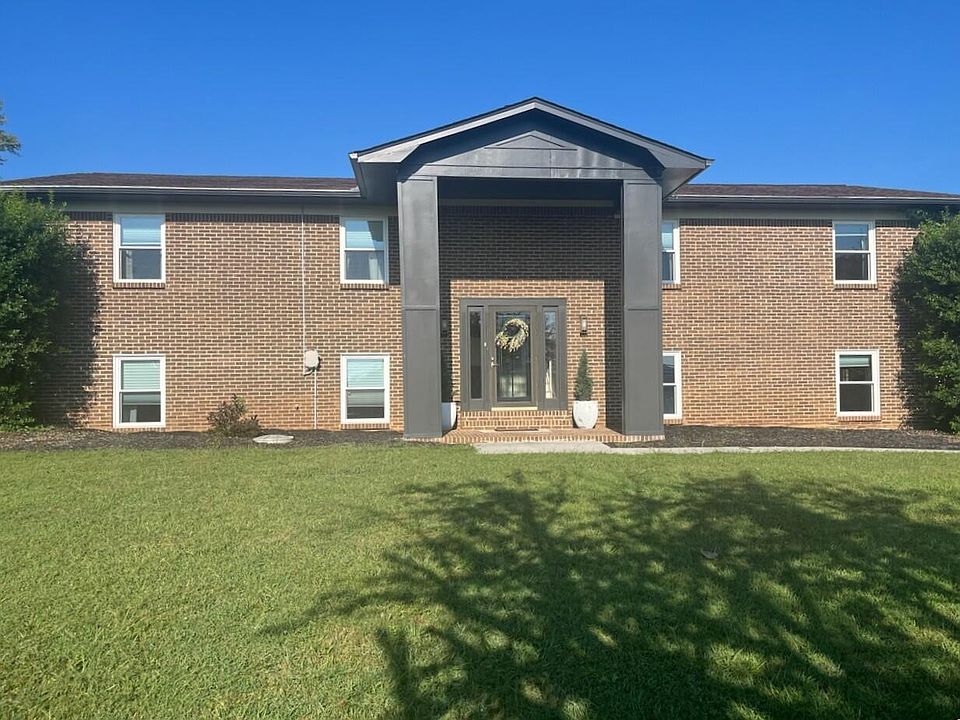 1st image of 109 Scenic Hill Dr