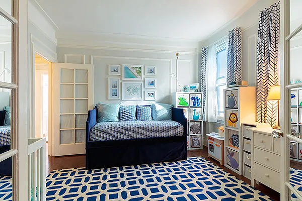 Sold by Compass | media 4