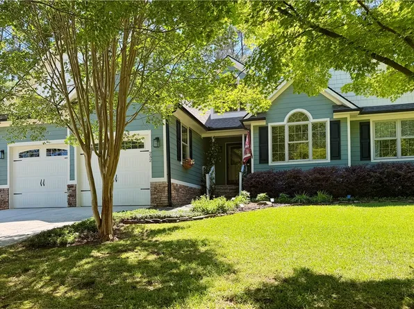 232 Hunters Trl, Walhalla, SC 29691