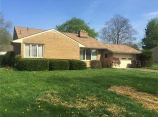 636 Richmond Dr, Hermitage, PA 16148
