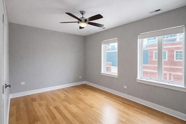 1st image of 1127 W Granville Ave #302