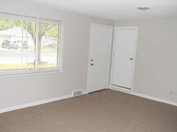 2nd image of 3712 Saranac Dr