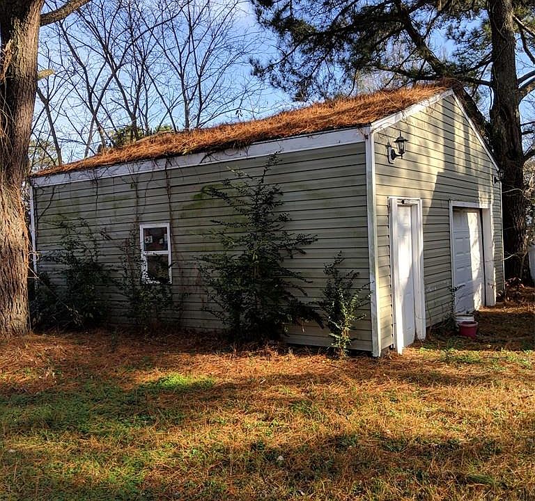 2nd image of 714 Parsonage St