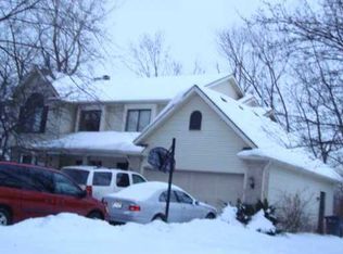 6735 Monarch Dr, Sylvania, OH 43560