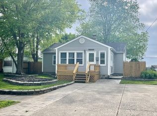 1045 N Main St, Tipton, IN 46072