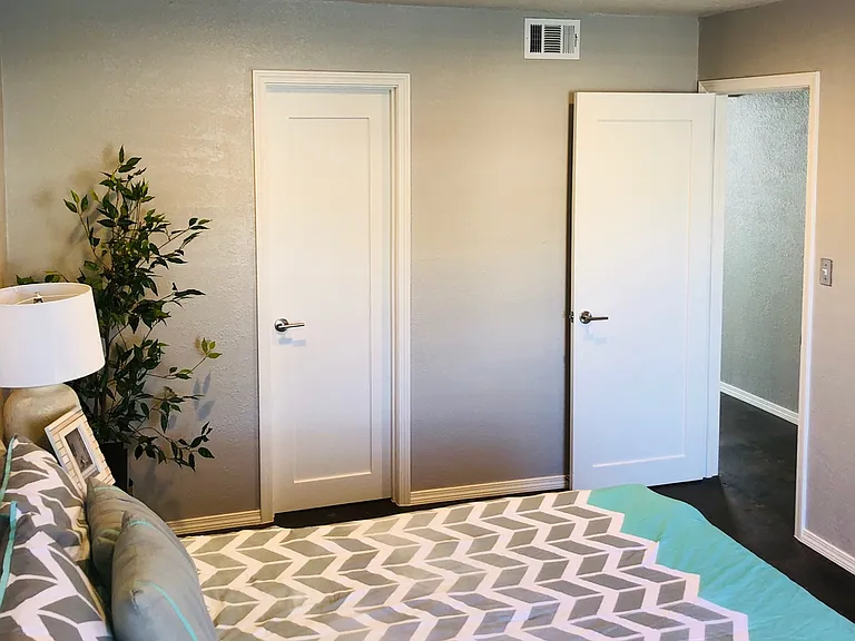 Norman Apartments — Photo 45