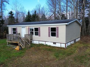 113 S Ridge Rd, Palmyra, ME 04965