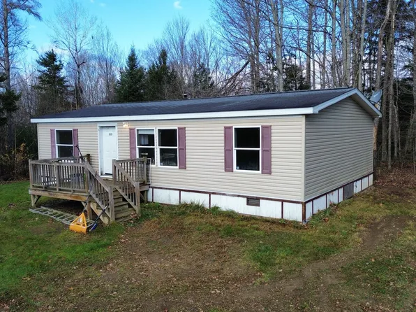 113 South Ridge Road, Palmyra, ME 04965