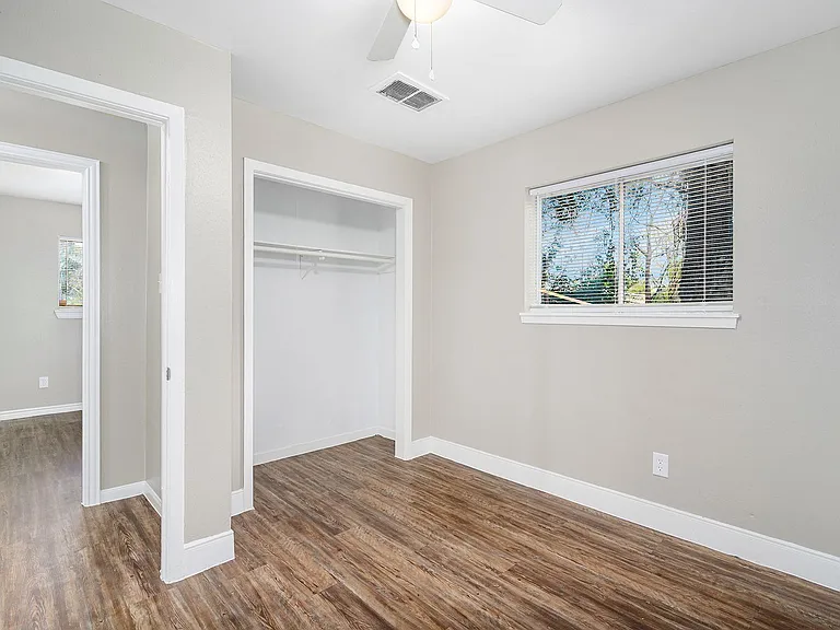 1303 S 2nd St #4 — Photo 10