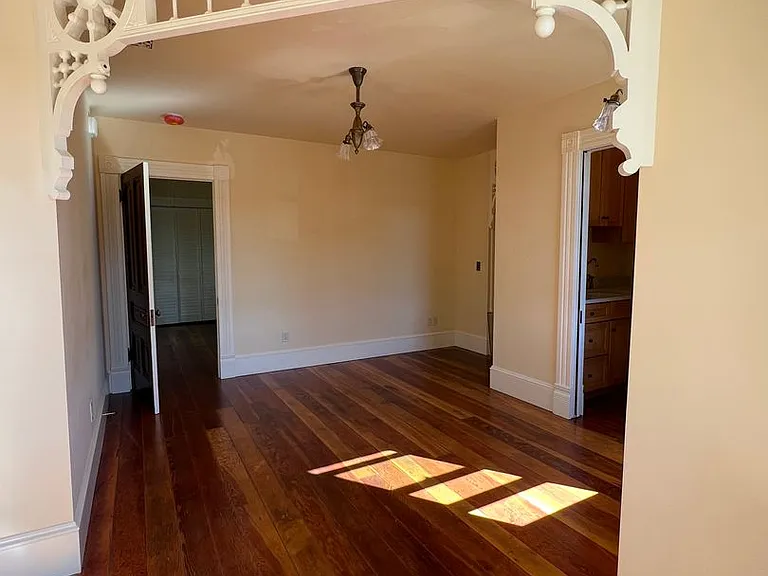 110 Richardson St — Photo 10