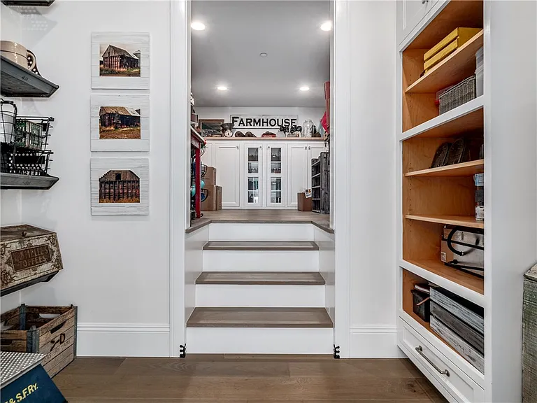 3403 Laurel Ave — Photo 9