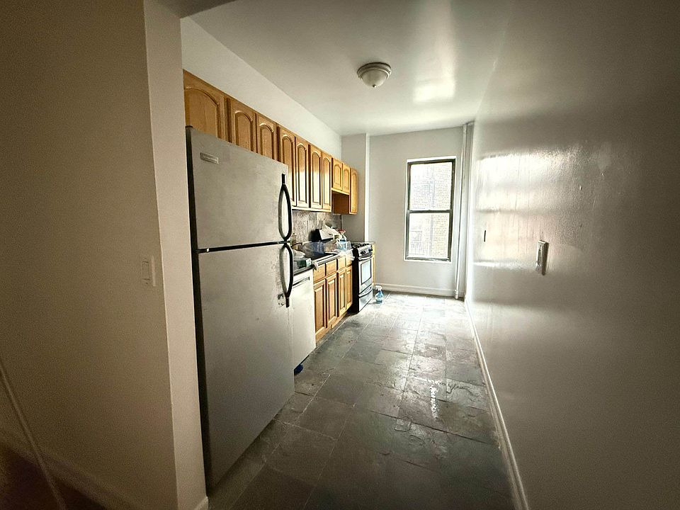 1st image of 356 Saint Johns Pl #2H