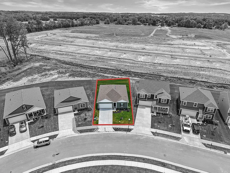 954 Sherwood Loop — Photo 41