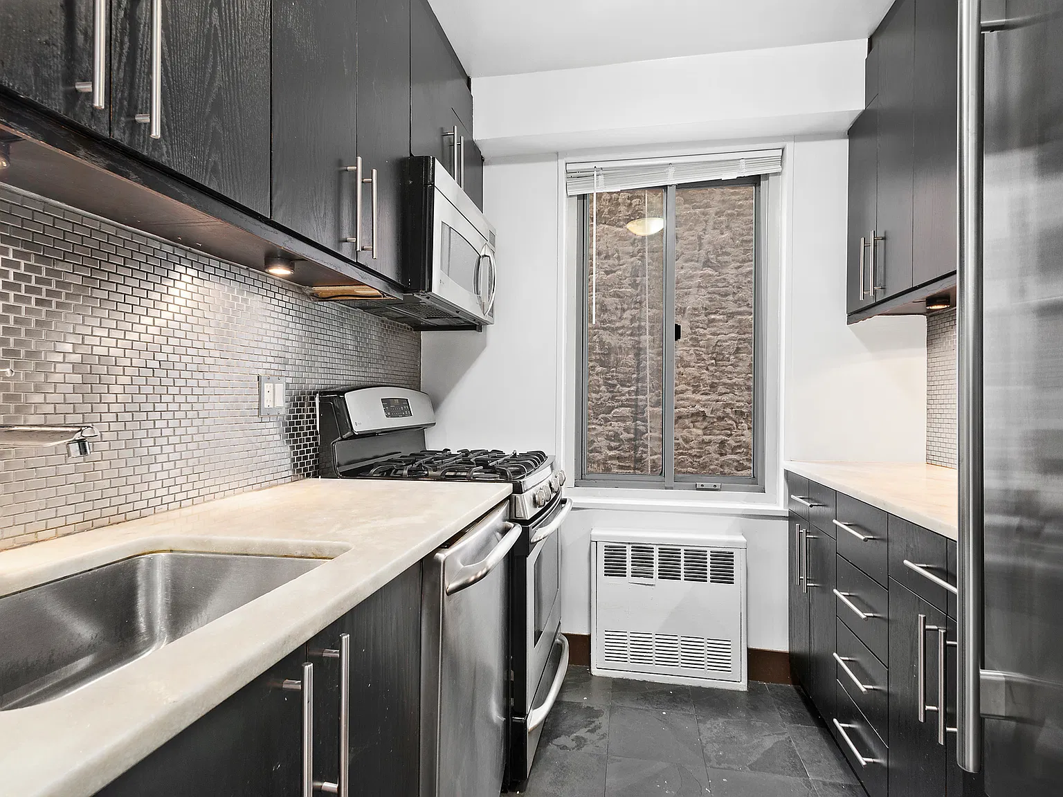 175 West 12th Street — Photo 3