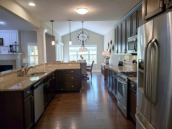 5th image of 3978 Hedgewood Dr