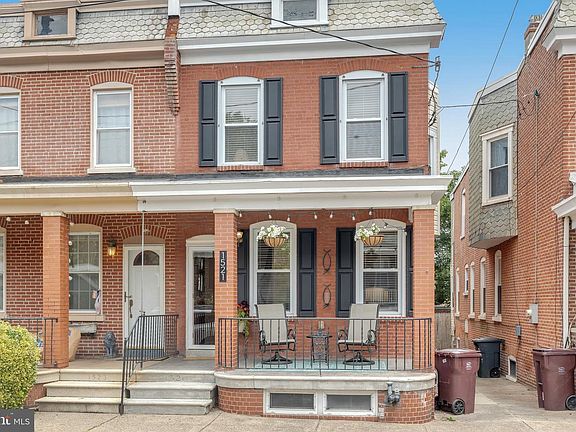 2nd image of 1521 W 10th St