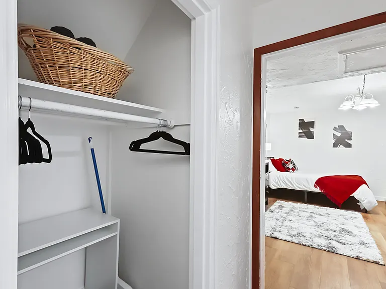 1104 SW Gaines St #E — Photo 10