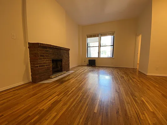 Rented by Compass | media 13