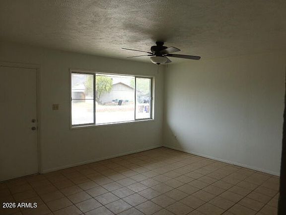 4th image of 334 W DANBURY Road