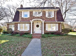 900 Kensington Pl, Aurora, IL 60506