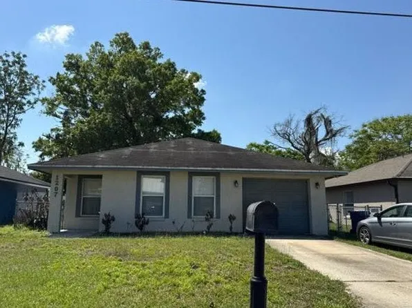 1207 NE 6th St, Mulberry, FL 33860